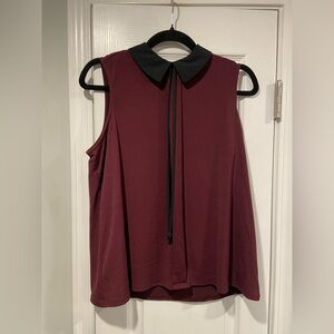 Elle Size M Burgundy Black Sleeveless Round Collar Bow Keyhole Button Top
